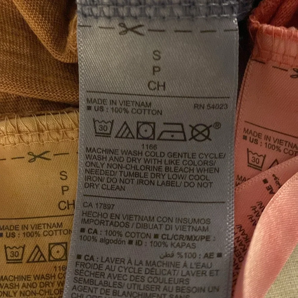 Old Navy Every Wear V-Neck Tanks - Set of 3 - Picture 16 of 16